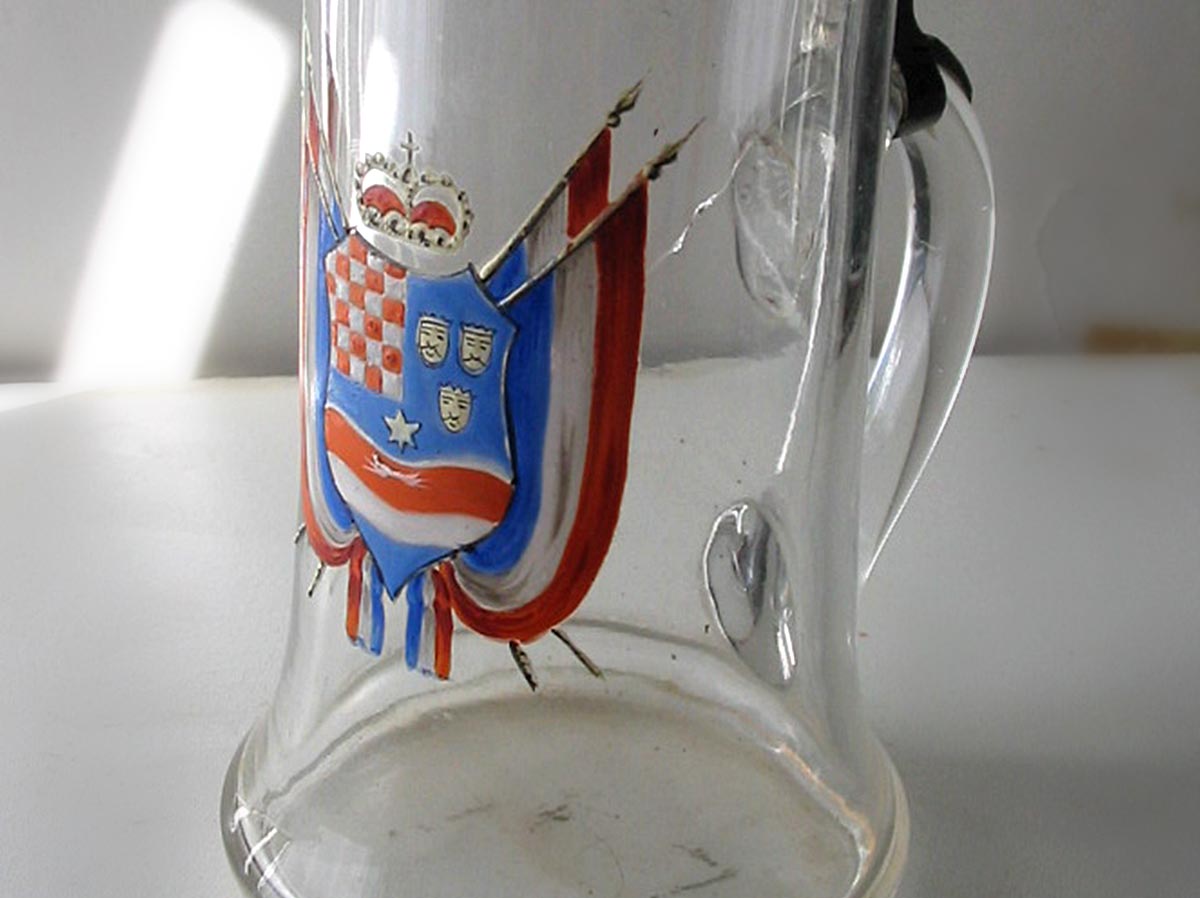 Zbirka stakla